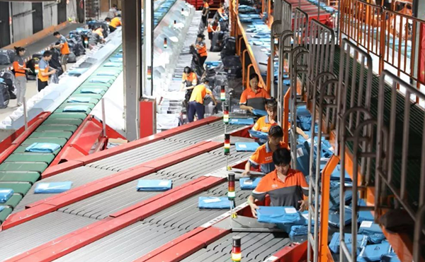 快遞包裹分揀設備_20230310160553