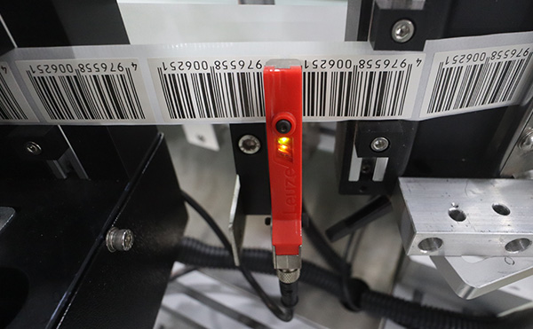 自動(dòng)貼標(biāo)機(jī)0124