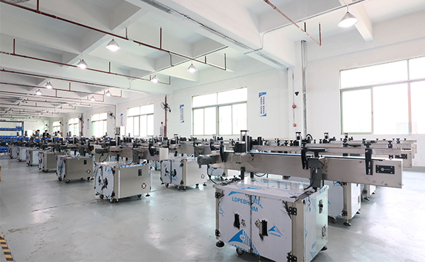 不干膠貼標機02