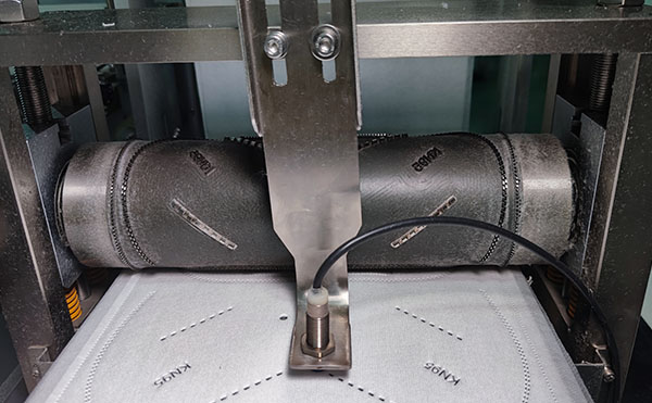 KN95口罩機細節(jié)圖02