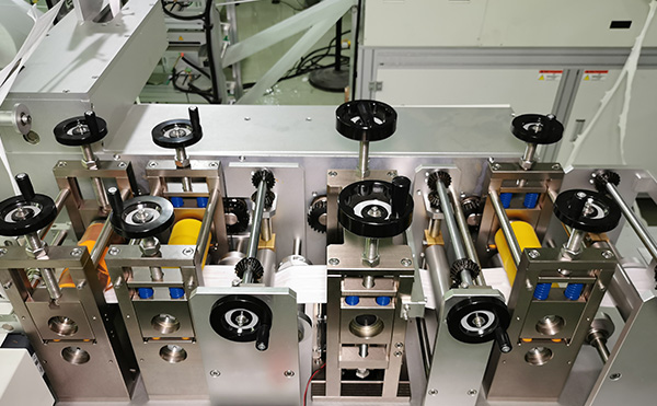 kf94魚型口罩機847