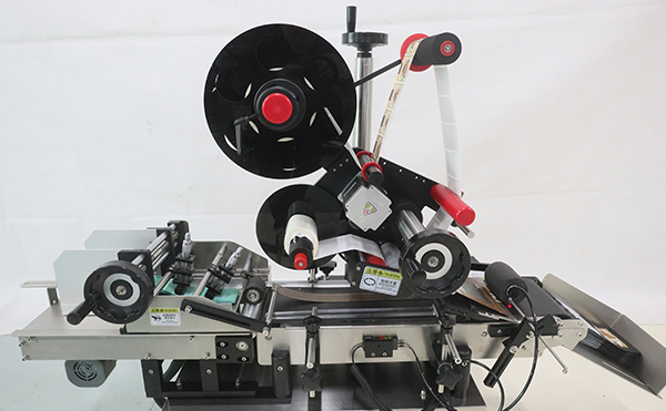 桌面分頁平面貼標(biāo)機(jī)7565