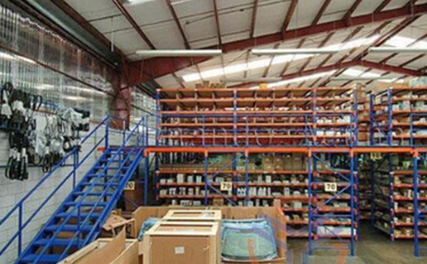 DWS動(dòng)態(tài)稱重掃碼測體一體機(jī)